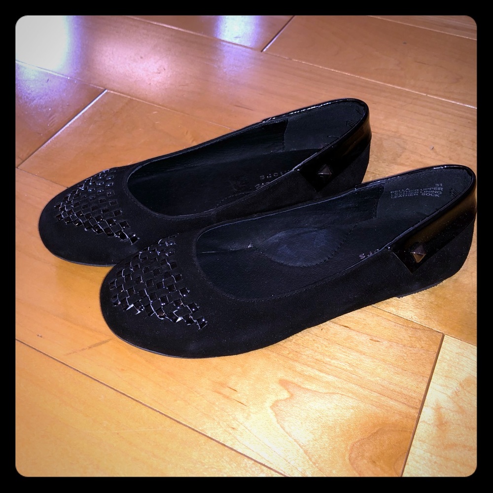 Girls flat slip on dress shoes